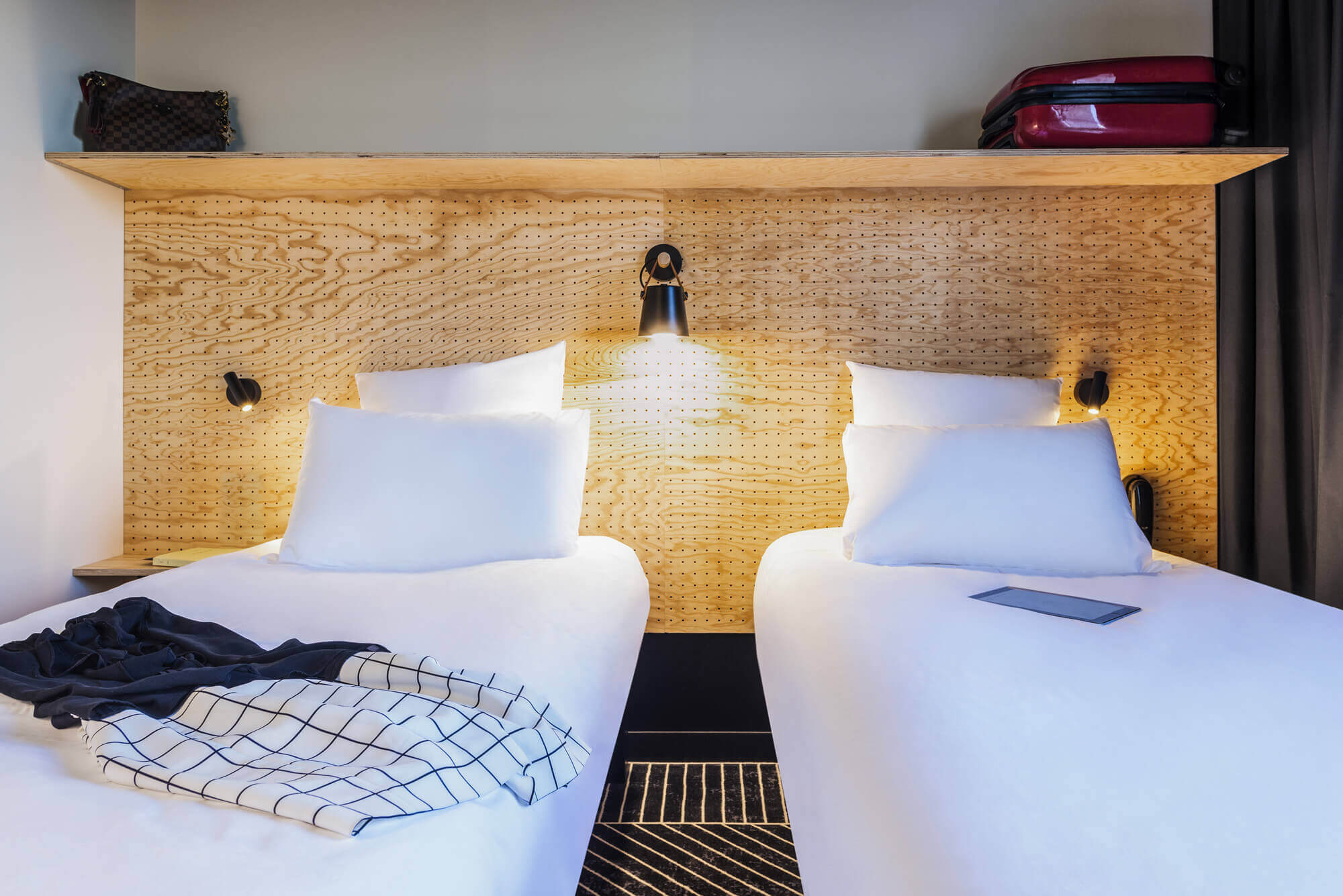 Chambre confort bureau Lyon Meyzieu Stadium Olympique